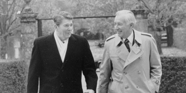 Gorbechev Reagan 1985 Summit