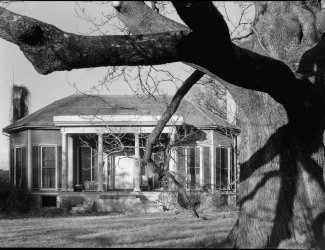 Historic Violet Bank photo