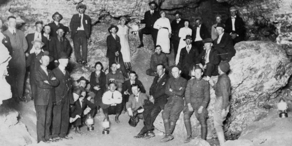 Wind Cave Tour Group from past