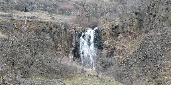Waterfall in Columbia Hills Historical State Park