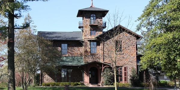 Hollybush Mansion, site of Glassboro Summit