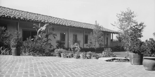 Rancho Los Cerritos Patio